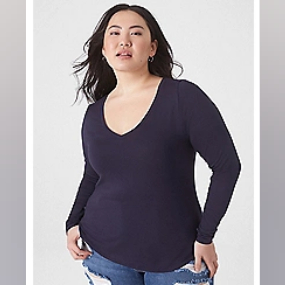 NWT Long sleeve v neck tshirt